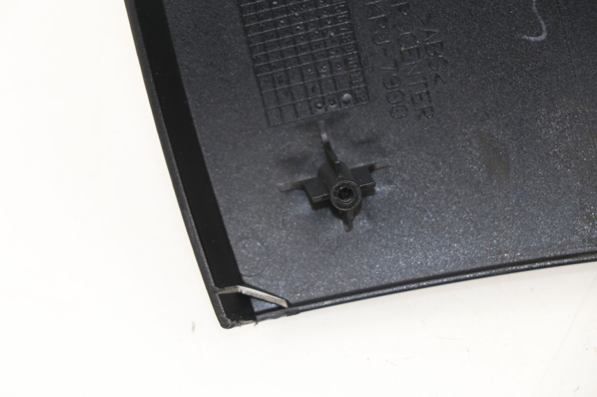photo de JONCTION CARENAGE ARRIERE HONDA FES S-WING SWING ABS 125 (2007 - 2015)