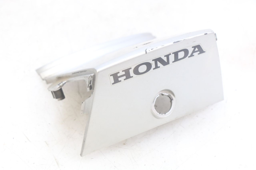 photo de JONCTION CARENAGE ARRIERE HONDA SCV LEAD 100 (2003 - 2007)