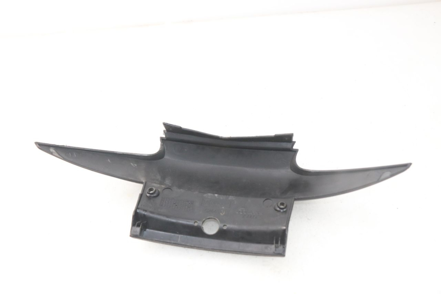 photo de JONCTION CARENAGE ARRIERE INFERIEURE PIAGGIO MP3 LT 400 (2007 - 2012)