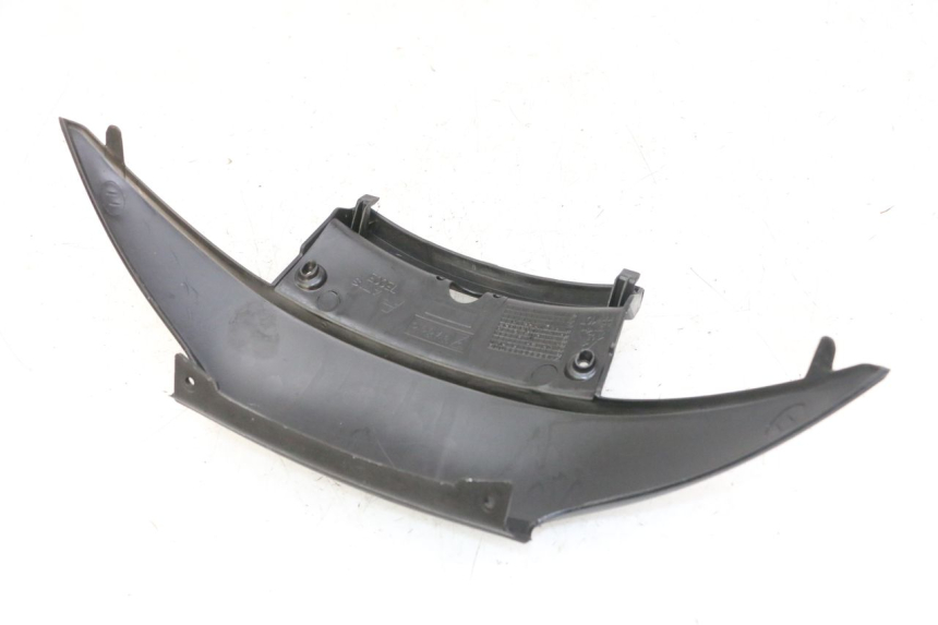 photo de JONCTION CARENAGE ARRIERE INFERIEURE PIAGGIO MP3 LT 300 (2010 - 2016)