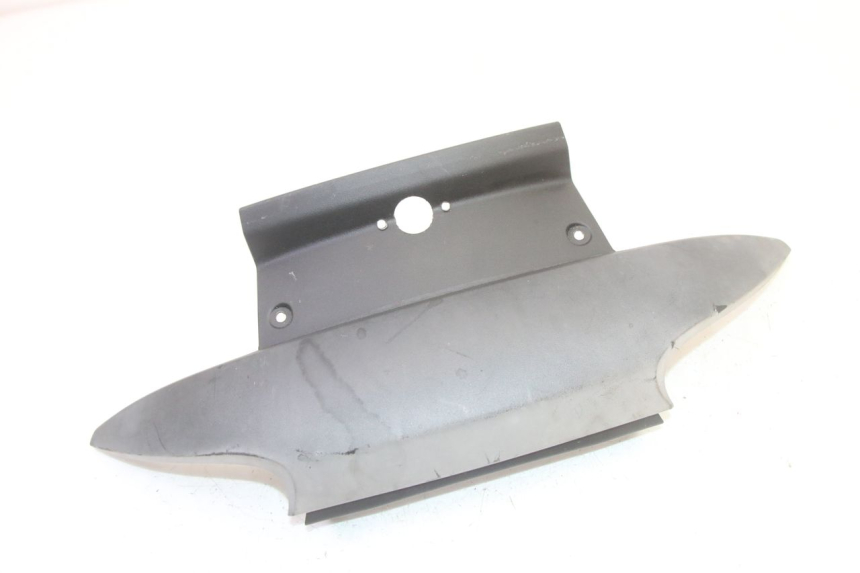 photo de JONCTION CARENAGE ARRIERE INFERIEURE PIAGGIO MP3 RL 250 (2007 - 2010)