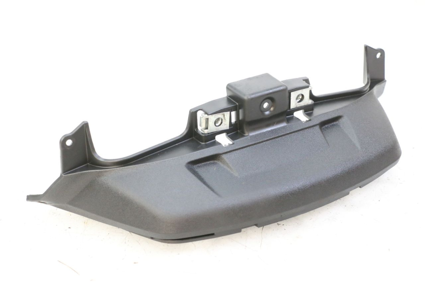 photo de JONCTION CARENAGE ARRIERE INFERIEURE PIAGGIO MP3 500 (2014 - 2016)