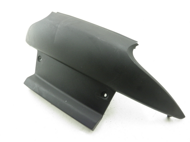 photo de JONCTION CARENAGE ARRIERE INFERIEURE PIAGGIO MP3 RL 125 (2008 - 2009) - Zoom état d’usage