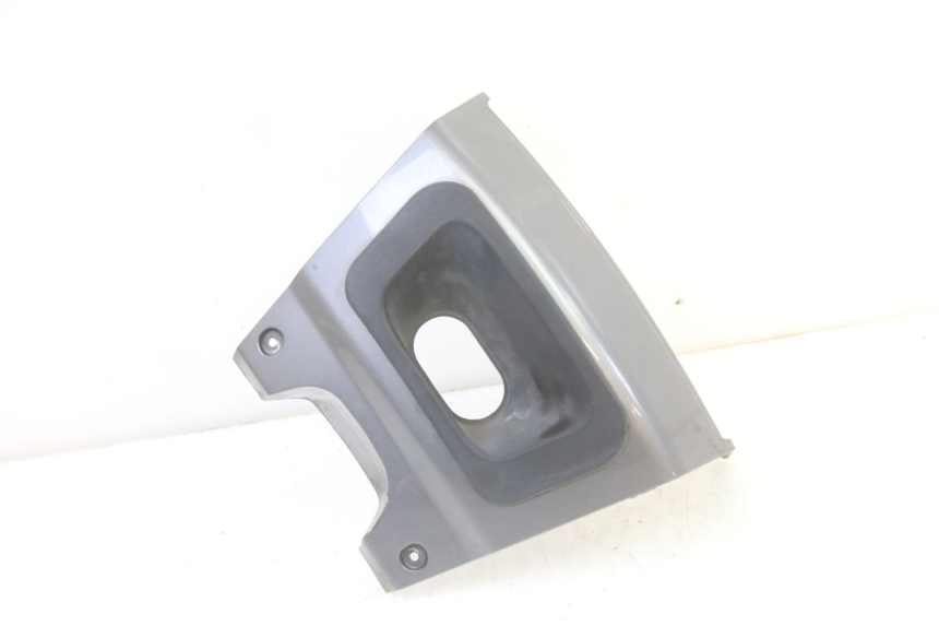 photo de JONCTION CARENAGE ARRIERE INFERIEURE PEUGEOT SATELIS 250 (2006 - 2012)