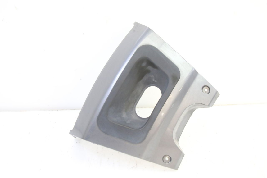 photo de JONCTION CARENAGE ARRIERE INFERIEURE PEUGEOT SATELIS 250 (2006 - 2012)