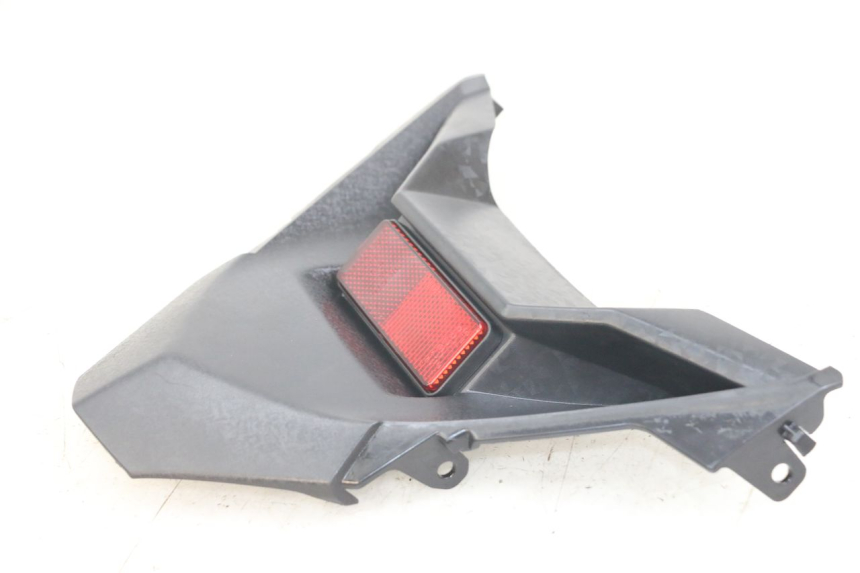 photo de JONCTION CARENAGE ARRIERE INFERIEURE YAMAHA XMAX X-MAX ABS 125 (2017 - 2020)