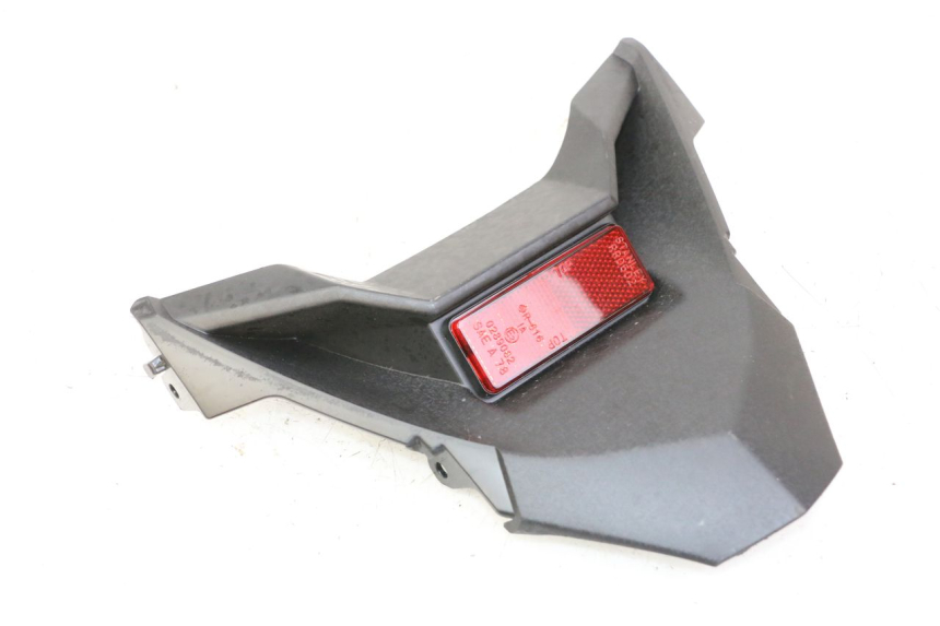 photo de JONCTION CARENAGE ARRIERE INFERIEURE YAMAHA XMAX X-MAX 125 (2021 - 2025)