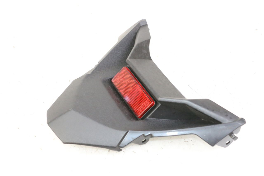 photo de JONCTION CARENAGE ARRIERE INFERIEURE YAMAHA XMAX X-MAX 125 (2021 - 2025)