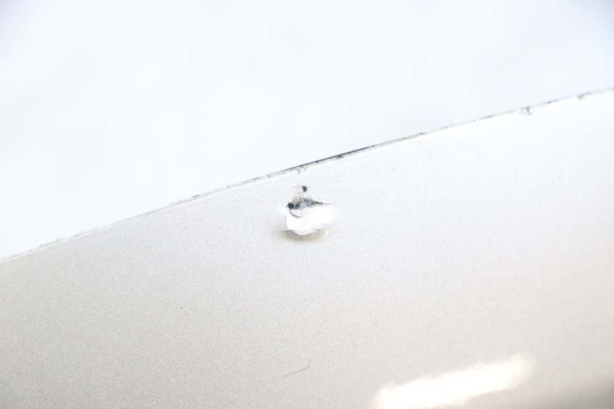 photo de JONCTION CARENAGE ARRIERE INFERIEURE PIAGGIO X8 125 (2004 - 2007) - Autre angle de vue