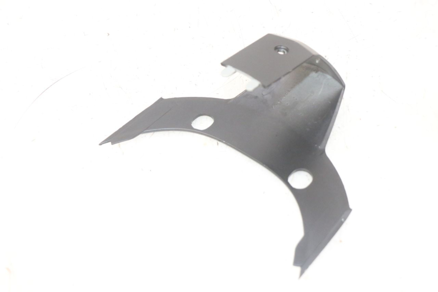 photo de JONCTION CARENAGE ARRIERE PIAGGIO MP3 HPE 300 (2019 - 2026) - Zoom état d’usage