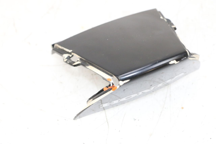 photo de JONCTION CARENAGE ARRIERE HONDA NSR R 125 (1994 - 2003) - Détail de la pièce