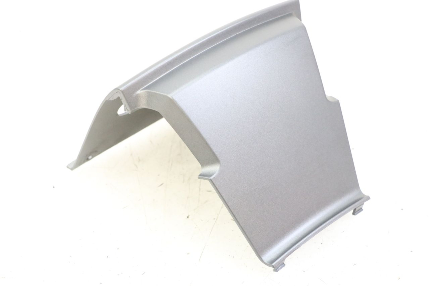 photo de JONCTION CARENAGE ARRIERE PIAGGIO MP3 500 (2014 - 2016)