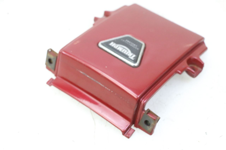 photo de JONCTION CARENAGE ARRIERE TRIUMPH SPRINT 900 (1995 - 1998)