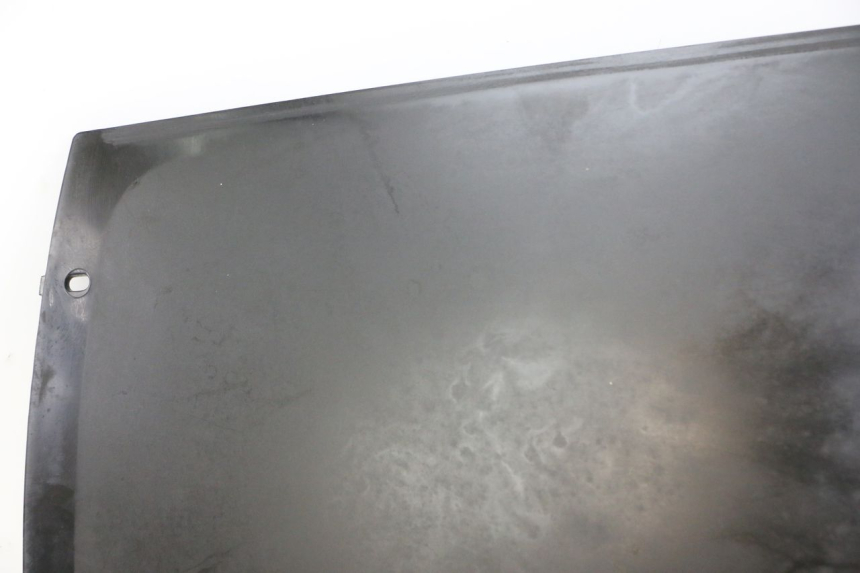 photo de JONCTION CARENAGE ARRIERE SUPERIEUR BMW C1 125 (2000 - 2003)