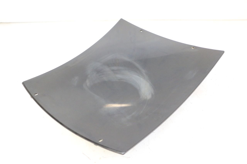 photo de JONCTION CARENAGE ARRIERE SUPERIEUR BMW C1 125 (2000 - 2003)