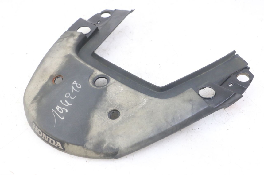 photo de JONCTION CARENAGE ARRIERE SUPERIEUR HONDA CBF 500 (2004 - 2007)