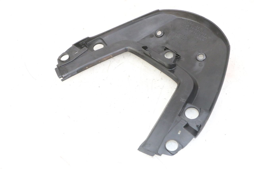 photo de JONCTION CARENAGE ARRIERE SUPERIEUR HONDA CBF 500 (2004 - 2007)