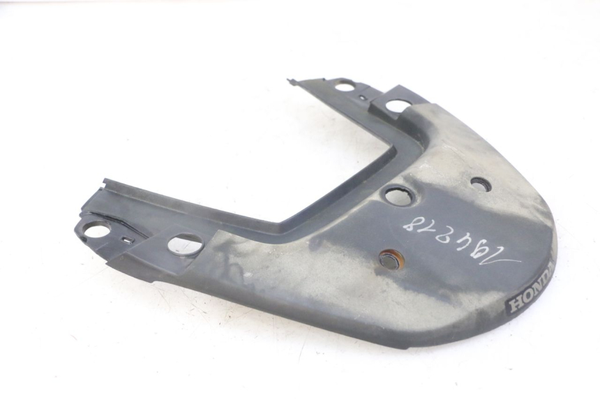 photo de JONCTION CARENAGE ARRIERE SUPERIEUR HONDA CBF 500 (2004 - 2007)