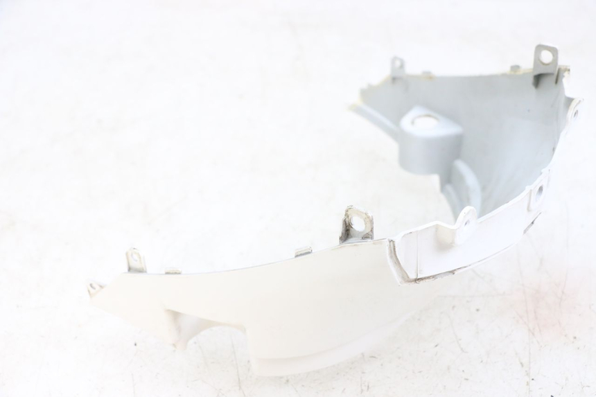 photo de JONCTION CARENAGE ARRIERE SUPERIEUR SYM FIDDLE 3 III 50 (2014 - 2020)