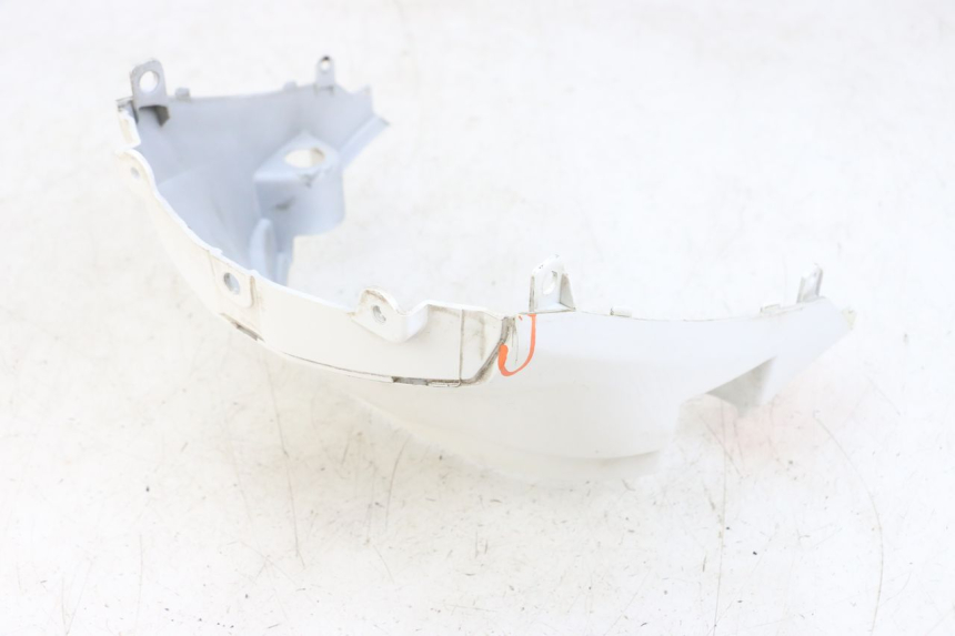 photo de JONCTION CARENAGE ARRIERE SUPERIEUR SYM FIDDLE 3 III 50 (2014 - 2020)