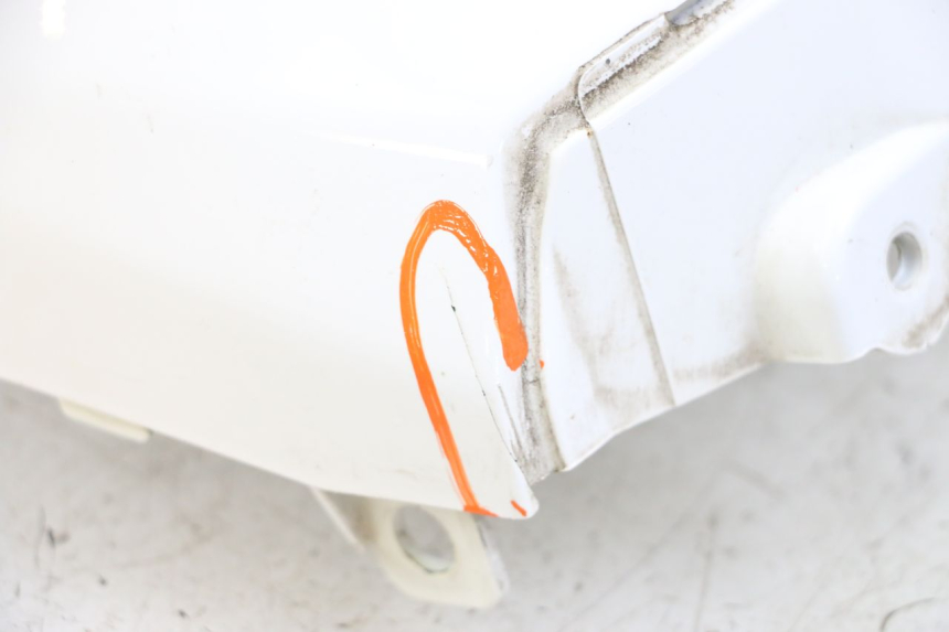 photo de JONCTION CARENAGE ARRIERE SUPERIEUR SYM FIDDLE 3 III 50 (2014 - 2020)