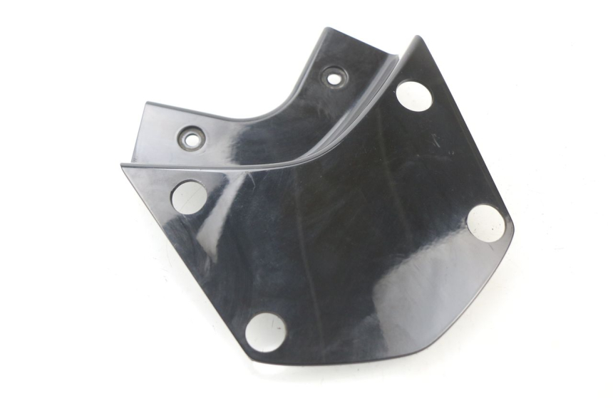 photo de JONCTION CARENAGE ARRIERE SUPERIEUR HONDA PCX (JF57/JF64) 125 (2014 - 2018)