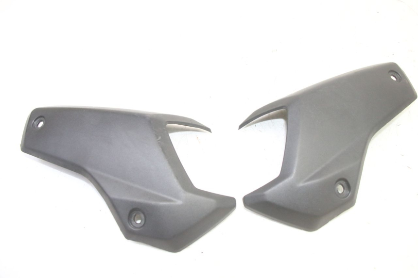 photo de JONCTION CARENAGE ARRIERE SUPERIEUR PEUGEOT STREETZONE I 2T 50 (2018 - 2020)