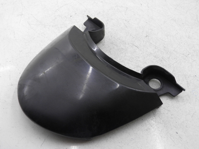 photo de JONCTION CARENAGE ARRIERE SUPERIEUR SUZUKI SV S 650 (1999 - 2002)