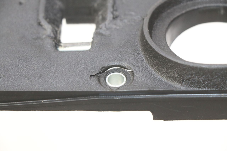 photo de JONCTION CARENAGE ARRIERE SUPERIEUR PIAGGIO VESPA S 2T 50 (2007 - 2014)