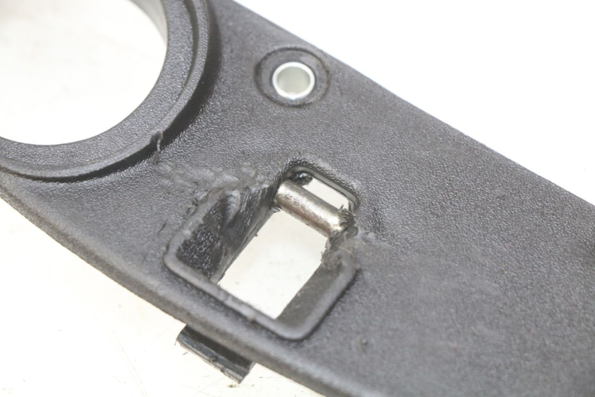 photo de JONCTION CARENAGE ARRIERE SUPERIEUR PIAGGIO VESPA S 2T 50 (2007 - 2014)