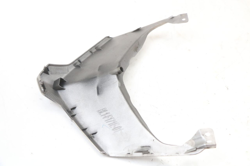 photo de JONCTION CARENAGE ARRIERE SUPERIEUR YAMAHA XMAX X-MAX ABS 125 (2017 - 2020)