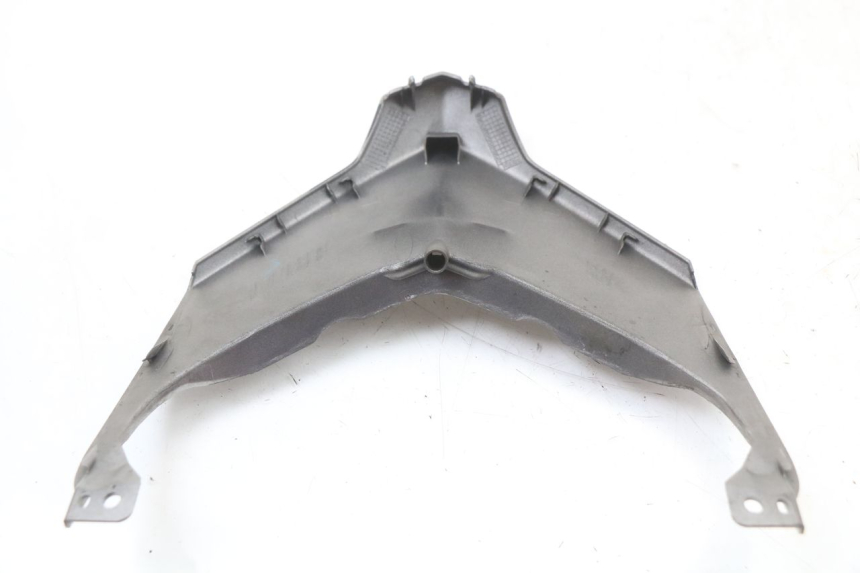 photo de JONCTION CARENAGE ARRIERE SUPERIEUR YAMAHA XMAX X-MAX ABS 125 (2017 - 2020)