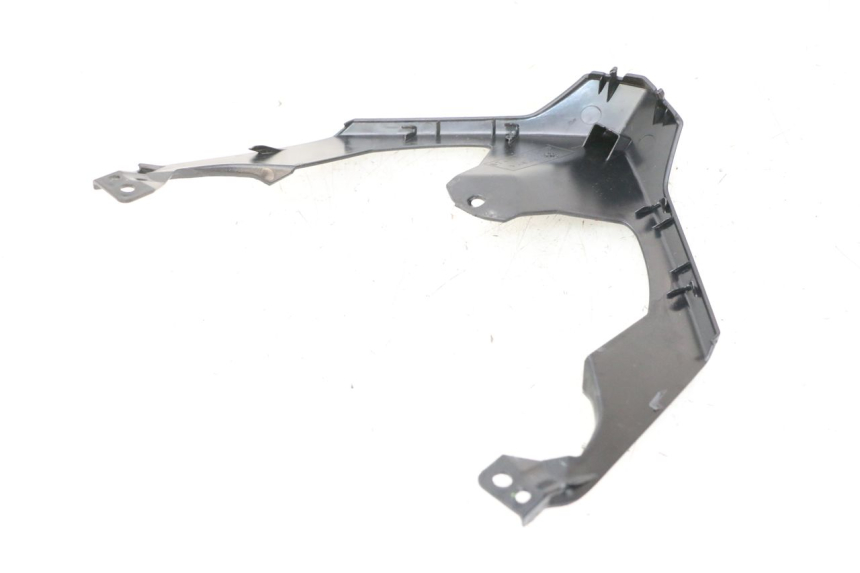 photo de JONCTION CARENAGE ARRIERE SUPERIEUR YAMAHA XMAX X-MAX 125 (2021 - 2025)