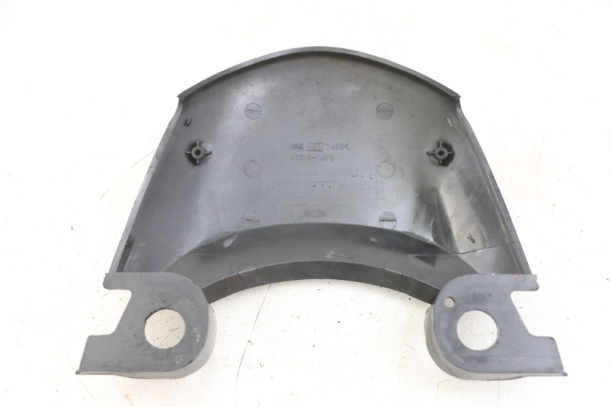 photo de JONCTION CARENAGE ARRIERE SUZUKI SV N 650 (1999 - 2002)