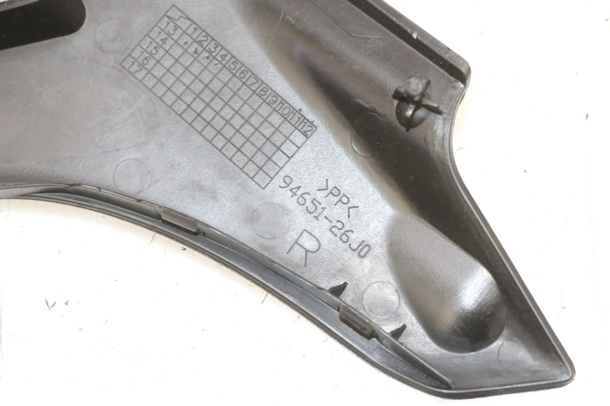 photo de JONCTION CARENAGE AVANT SUZUKI BURGMAN 650 (2013 - 2020)