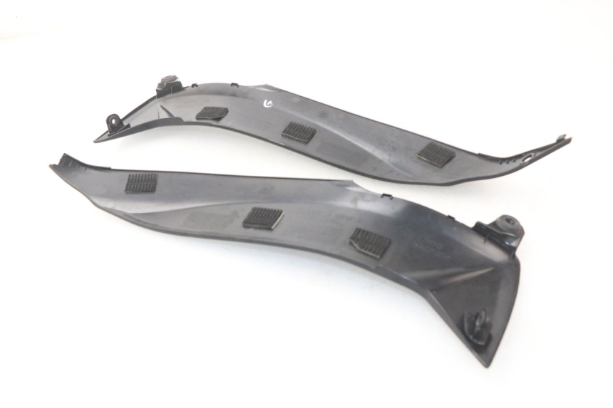 photo de JONCTION CARENAGE AVANT SUZUKI GSX-R GSXR K16 1000 (2012 - 2016)