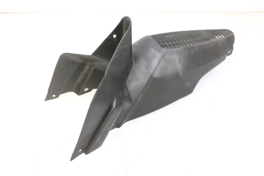 photo de JONCTION CARENAGE AVANT INF QUADRO 4 4D 350 (2015 - 2018)