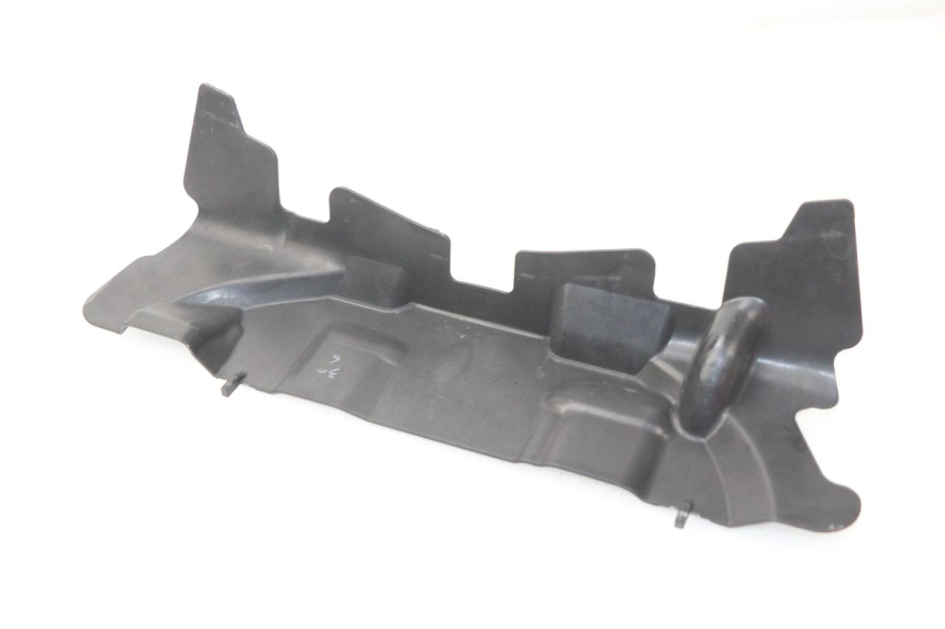 photo de JONCTION CARENAGE AVANT INF SUZUKI GSX-R GSXR K16 1000 (2012 - 2016)