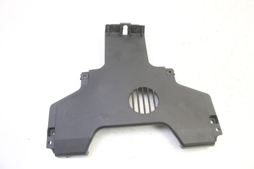 photo de JONCTION CARENAGE AVANT INF PIAGGIO MP3 HPE 310 (2024 - 2025)