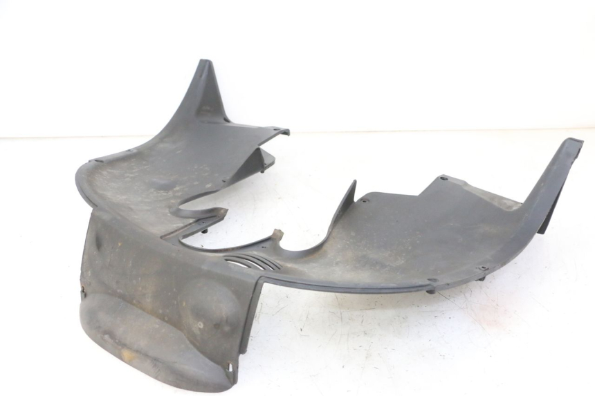 photo de JONCTION CARENAGE AVANT INF PIAGGIO MP3 LT 300 (2010 - 2016)