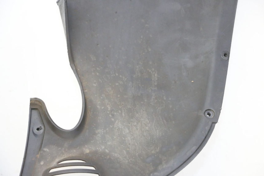 photo de JONCTION CARENAGE AVANT INF PIAGGIO MP3 LT 300 (2010 - 2016)