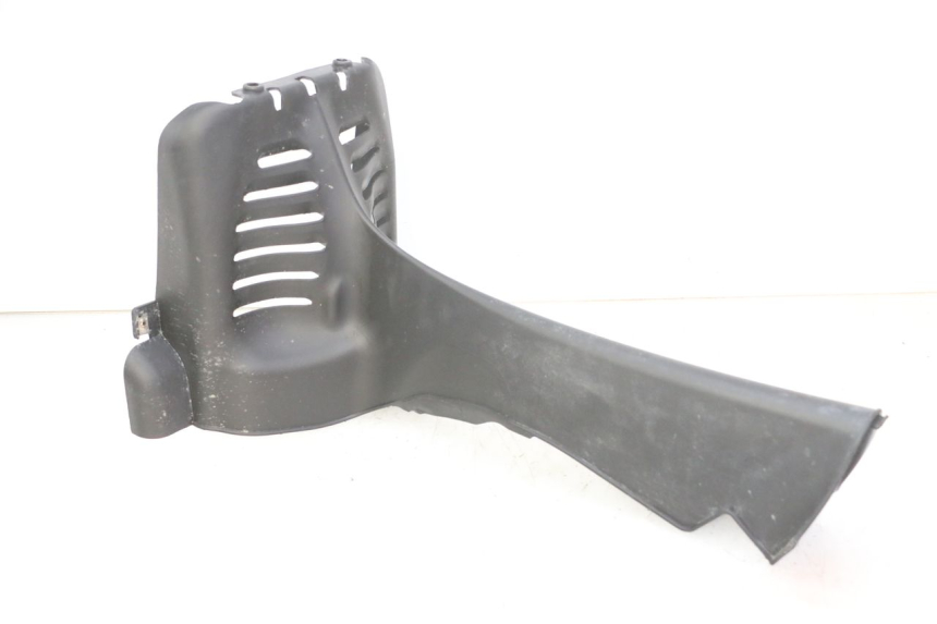 photo de JONCTION CARENAGE AVANT INF PIAGGIO MP3 RL 250 (2007 - 2010)