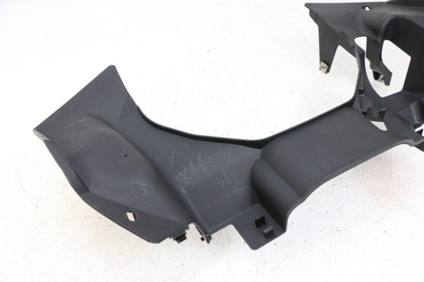 photo de JONCTION CARENAGE AVANT INF BMW R GS 1250 (2021 - 2024) - État de surface