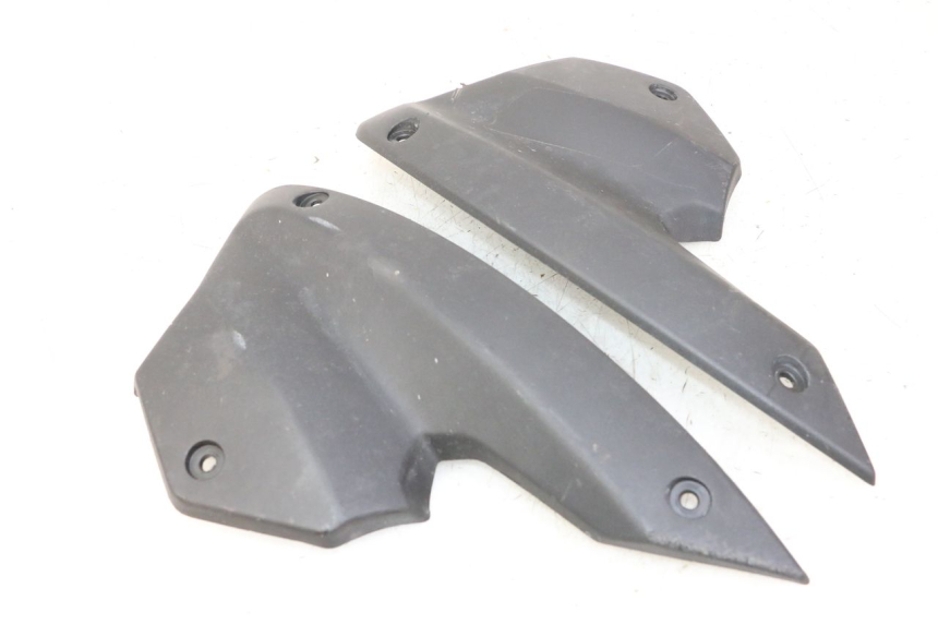 photo de JONCTION CARENAGE AVANT INF PEUGEOT STREETZONE I NAKED 2T 50 (2018 - 2020)