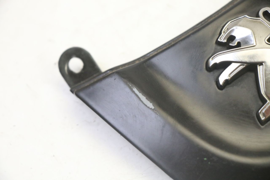 photo de JONCTION CARENAGE AVANT INF PEUGEOT TWEET 4T 50 (2018 - 2020)