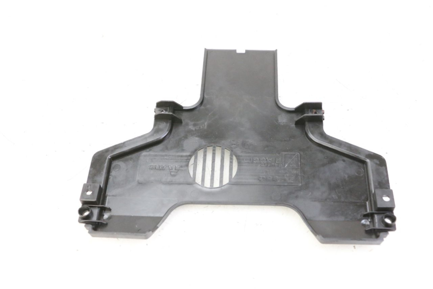 photo de JONCTION CARENAGE AVANT PIAGGIO MP3 500 (2014 - 2016)