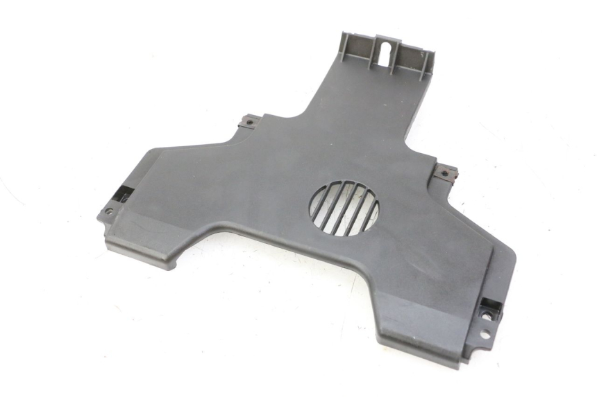 photo de JONCTION CARENAGE AVANT PIAGGIO MP3 500 (2014 - 2016)