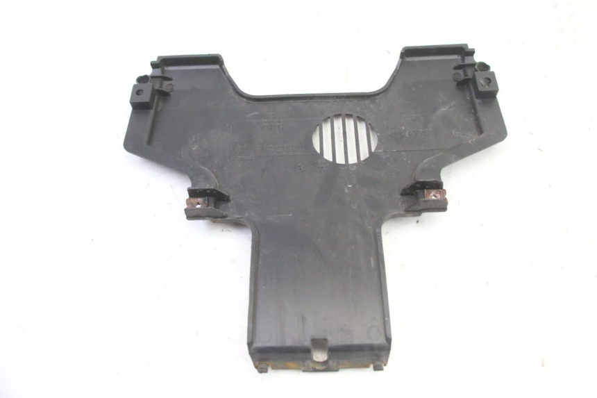 photo de JONCTION CARENAGE AVANT PIAGGIO MP3 500 (2014 - 2016)