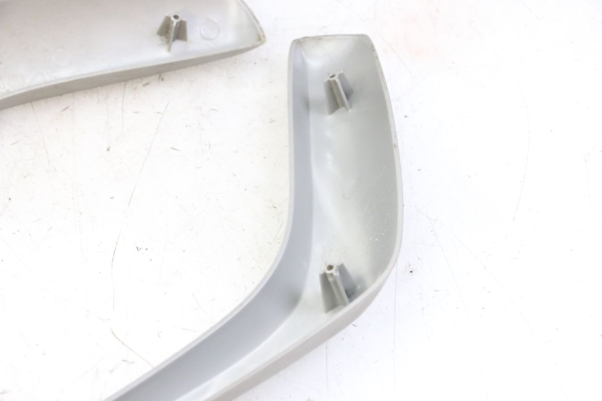 photo de JONCTION CARENAGE AVANT PIAGGIO FLY 2T 50 (2004 - 2017)