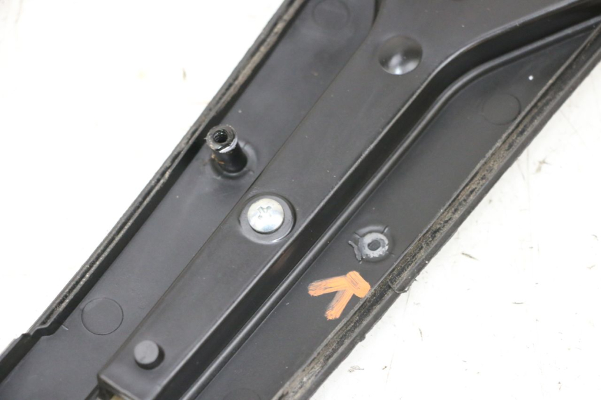 photo de JONCTION CARENAGE AVANT JM MOTORS SANTANA 50 (2014 - 2023) - Détail de la pièce